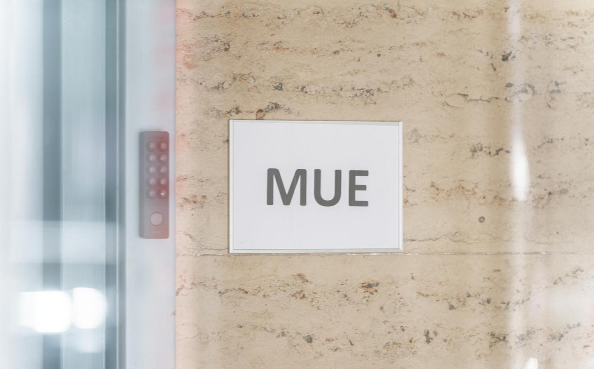 Mue Cubes Hotel Gundelfingen  Bagian luar foto