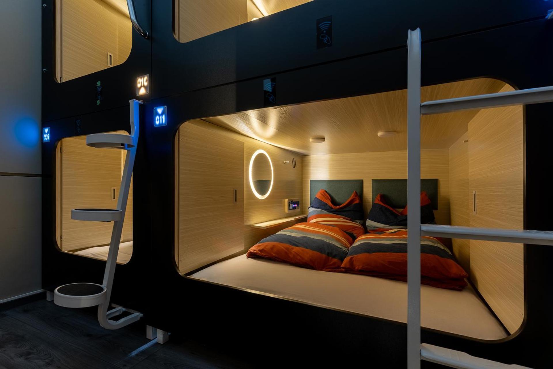 Mue Cubes Hotel Gundelfingen  Bagian luar foto